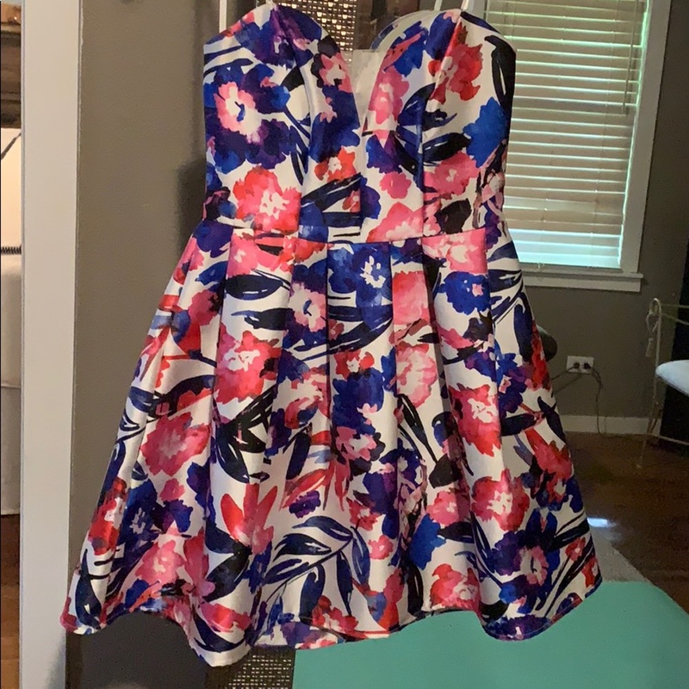 Formal dress, never worn